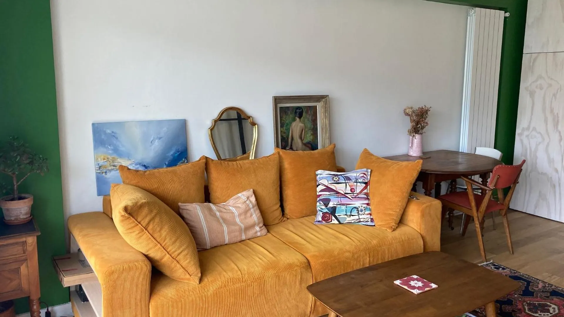 Quietude Au Village Jourdain Apartman