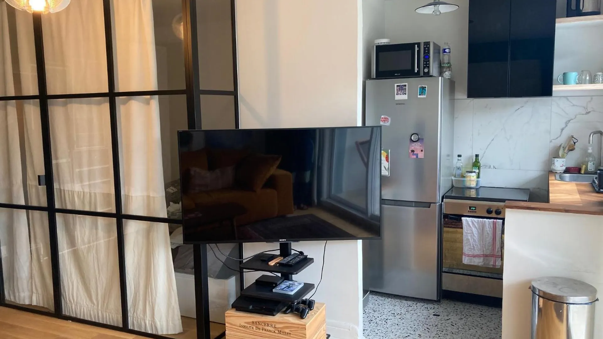 Apartman Quietude Au Village Jourdain Párizs